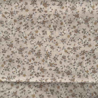 Cream Floral Lightweight Cotton: 1 yd